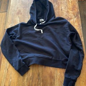 (3for$15)Super cute cropped black sweatshirt
